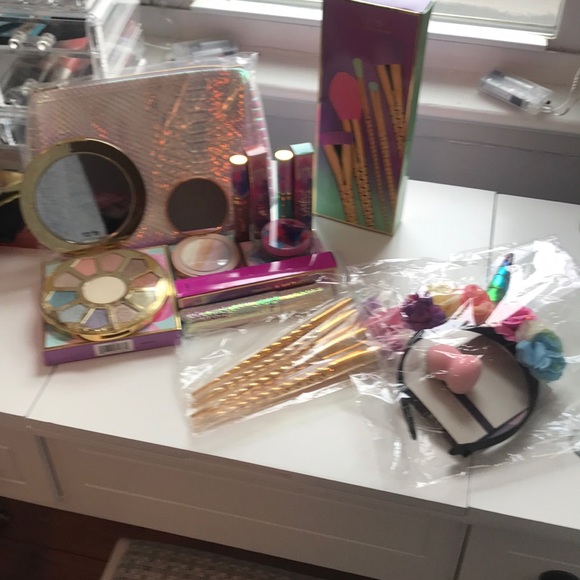 Tarte Make Believe In Yourself Bundle! 🦄 SOLD!!!! - Picture 8 of 8